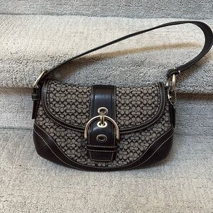 Coach F10825 Shoulder bag